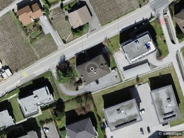 Luftbild der Lage – Rue de la Fraternité 15, 3976 NOËS