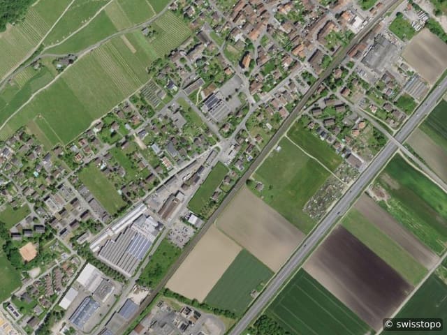 Luftbild Cressier NE