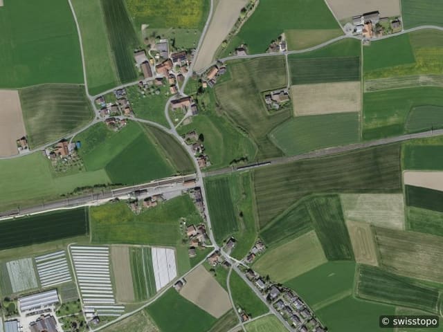Luftbild m