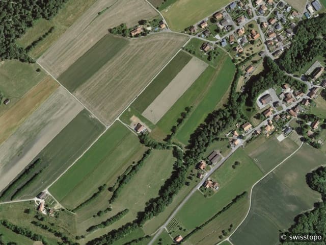 Luftbild der Lage – 1528 Surpierre