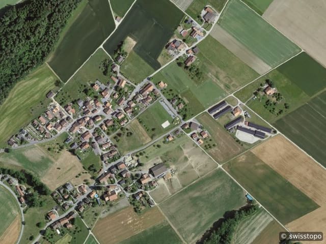 Luftbild der Lage – 1406 Cronay