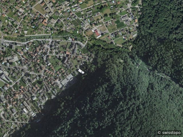 Luftbild Via Prati di San Cristoforo 20, Arbedo-Castione