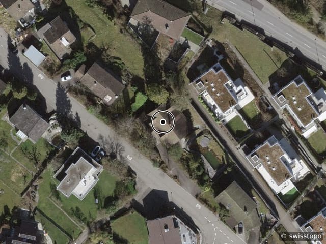 Luftbild Egglerstrasse 10, Fällanden