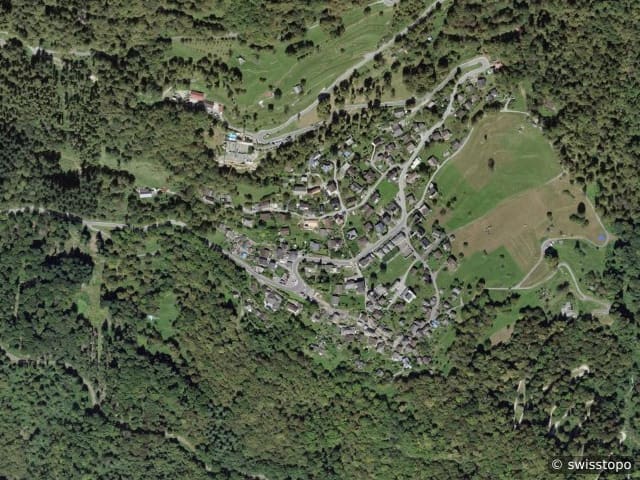 Luftbild der Lage – 6540 Castaneda