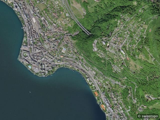 Vista aerea della posizione – Territet