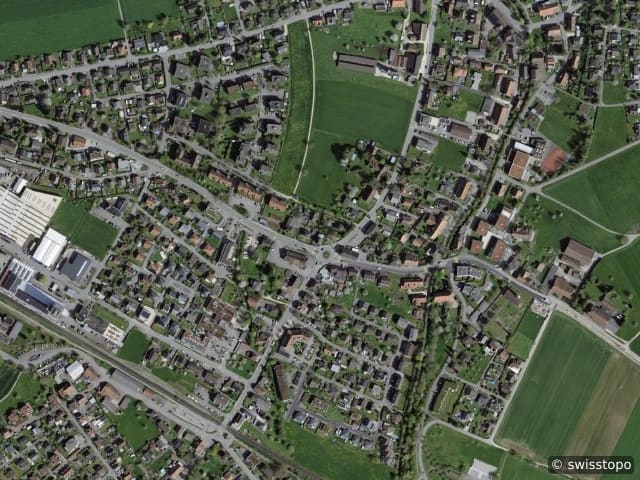 Luftbild Subingen