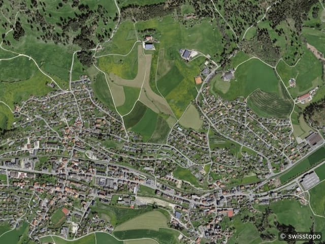 Luftbild Bévilard