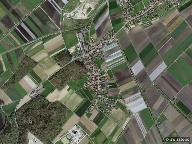 Luftbild der Lage – Finsterhennen