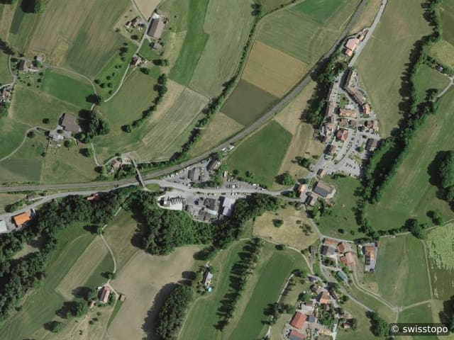 Luftbild rte Z. I. La Vulpillière 61B, Année de construction WhatsApp Pinterest Facebook X LinkedIn Email Location