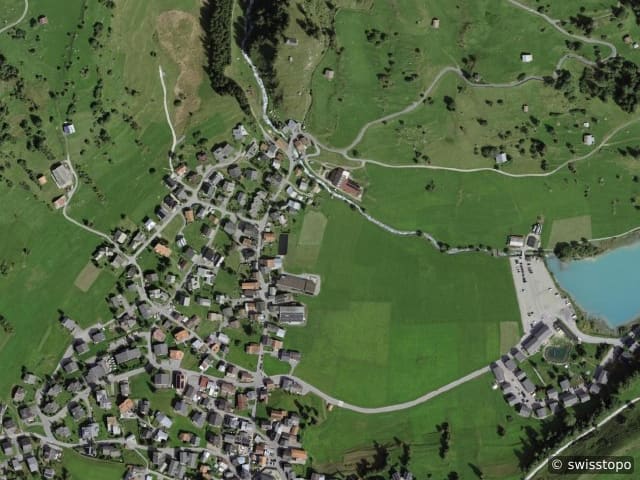 Luftbild der Lage – 7165 Breil/Brigels