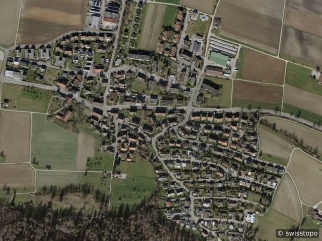 Luftbild Dänikon ZH