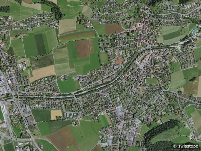 Luftbild der Lage – 1073 Savigny