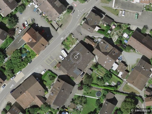 Luftbild Kirchstrasse 10, Renovationsjahr CHF 2'400.– / Monat