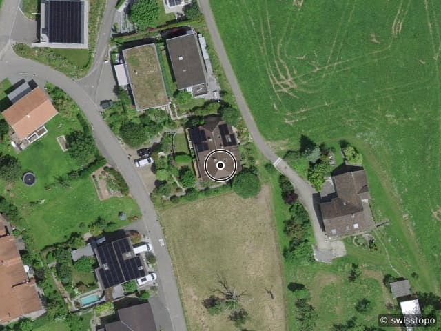 Luftbild der Lage – Oberweg 13, 5024 Küttigen