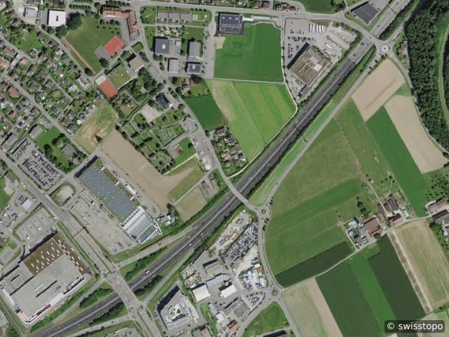 Luftbild der Lage – 4665 Oftringen