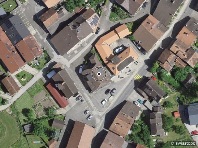 Luftbild Rue du Crêt-de-l'Eau 13, Couvet