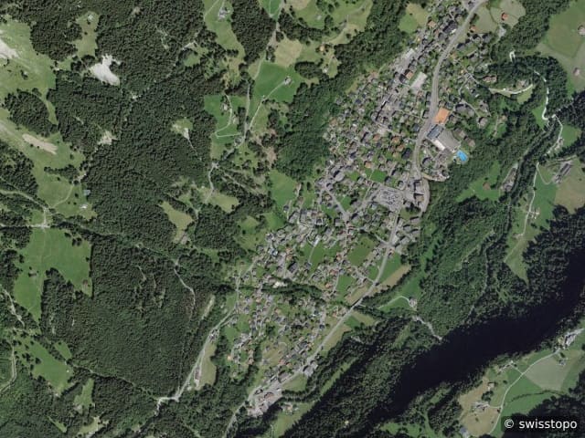 Luftbild Champéry