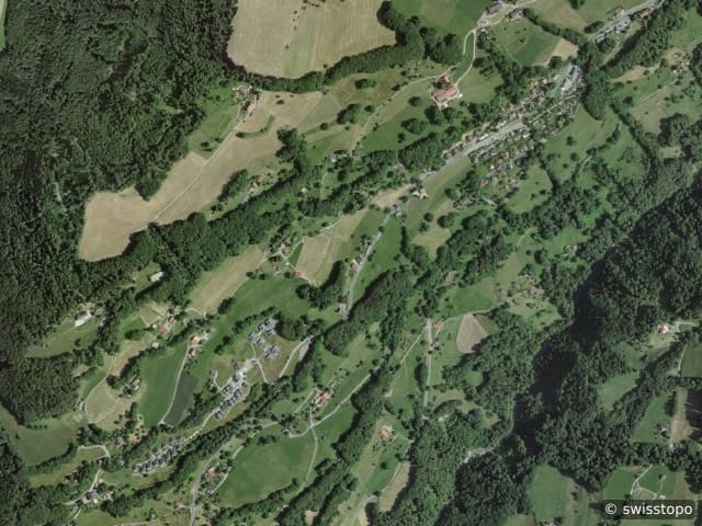 Vista aerea della posizione – Les-Monts-de-Corsier
