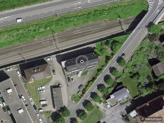 Luftbild La Russie 49, Charges : 170 Disponibilité : 01.11.26 Pièces : 2.5 Catégorie : Location