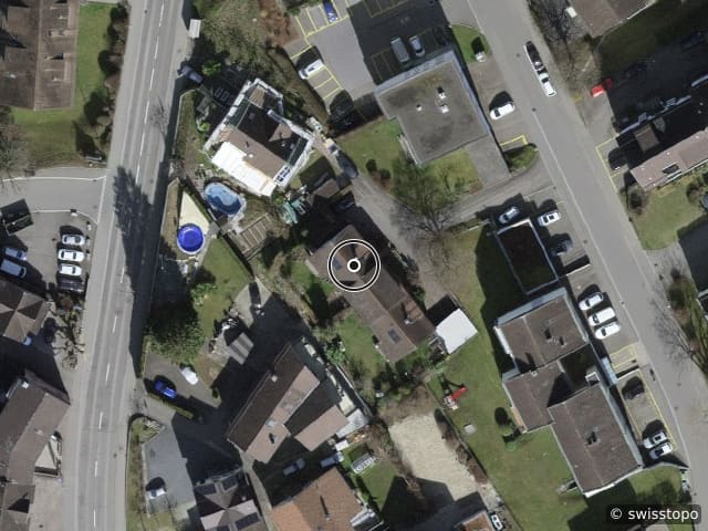 Luftbild der Lage – Zelglistrasse 9, 8627 Grüningen