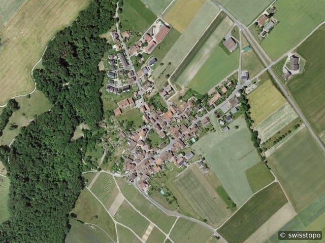 Luftbild der Lage – 1176 St-Livres