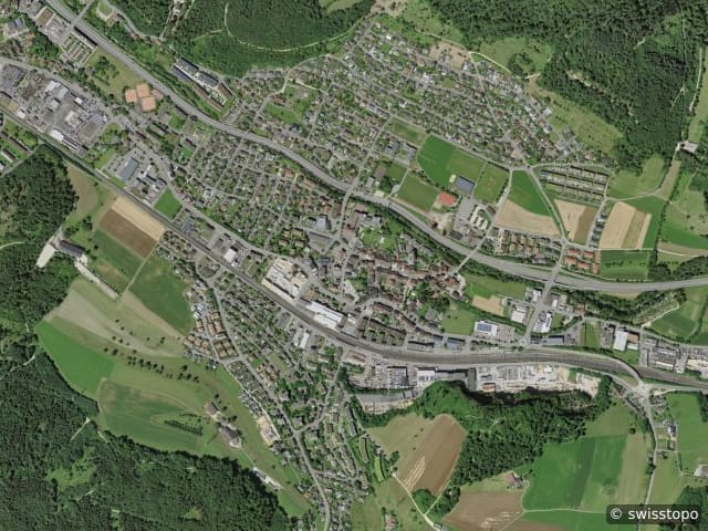 Luftbild Lausen