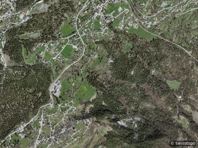 Luftbild der Lage – Crans-Montana