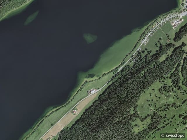 Luftbild der Lage – L'Abbaye