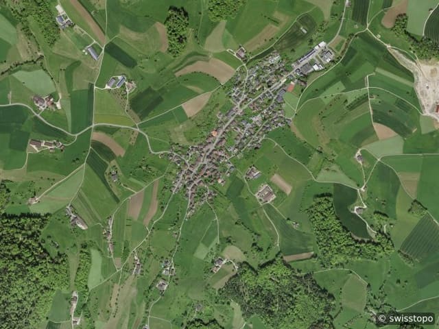 Luftbild Bennwil