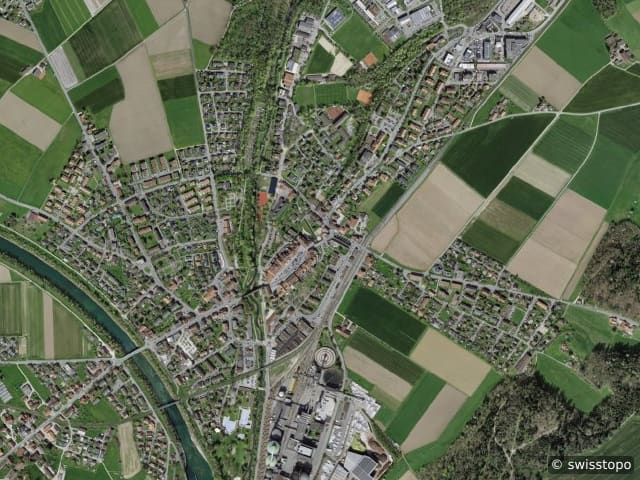 Luftbild der Lage – Aarberg