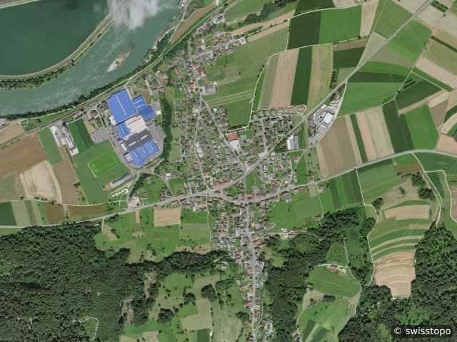 Luftbild der Lage – Leibstadt