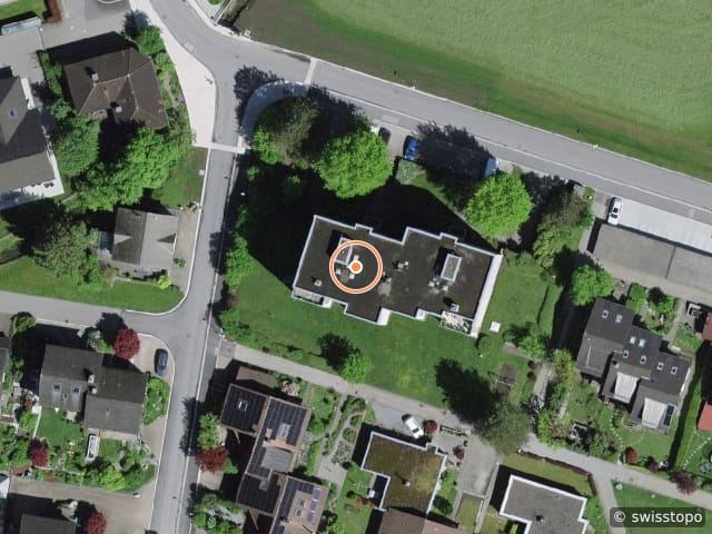 Luftbild Färblistrasse 2, Glarus Nord