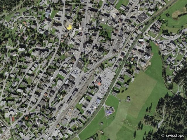 Luftbild Davos Wiesen