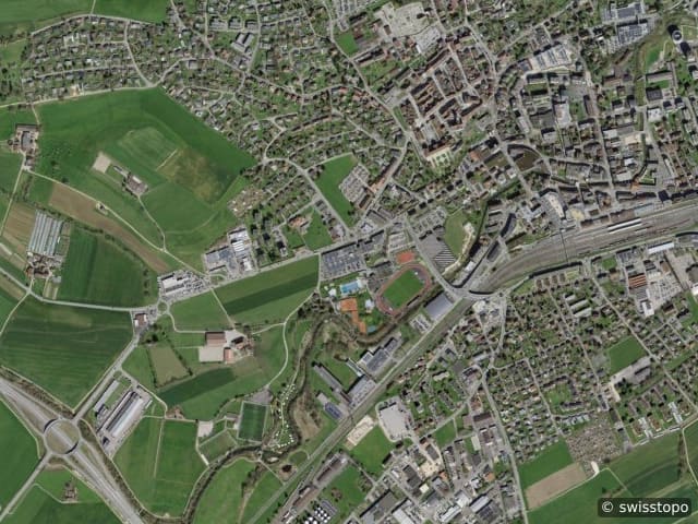 Luftbild der Lage – Delémont