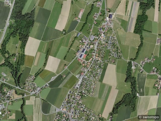 Luftbild Carrouge