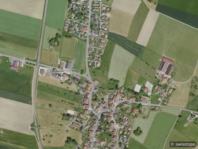 Luftbild Vuarrens