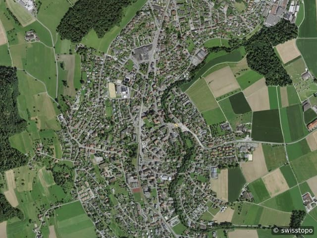Luftbild der Lage – Seon