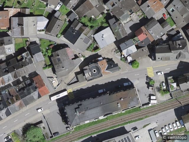 Luftbild Hauptstrasse 85, Schwanden