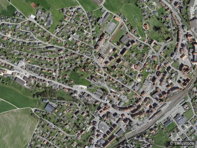 Luftbild Tavannes