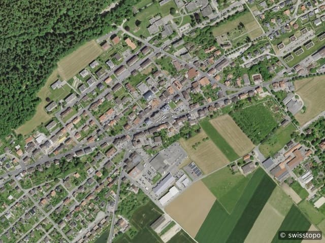 Luftbild Rue Frederic Soguel 6, Cernier